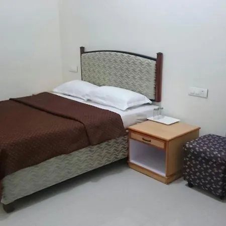 Ooty Blue Mountain Villa Thalayathimund-2